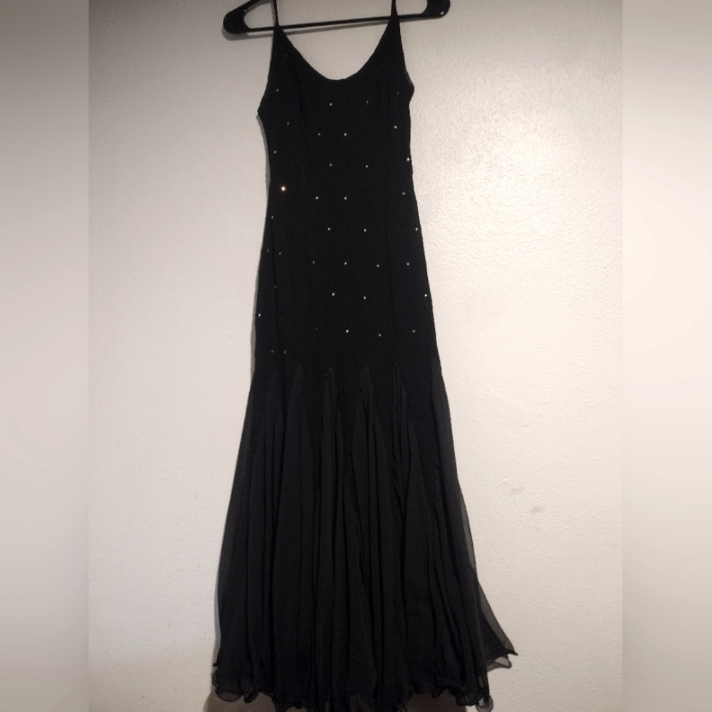 90s Vintage Elissa black lace gown